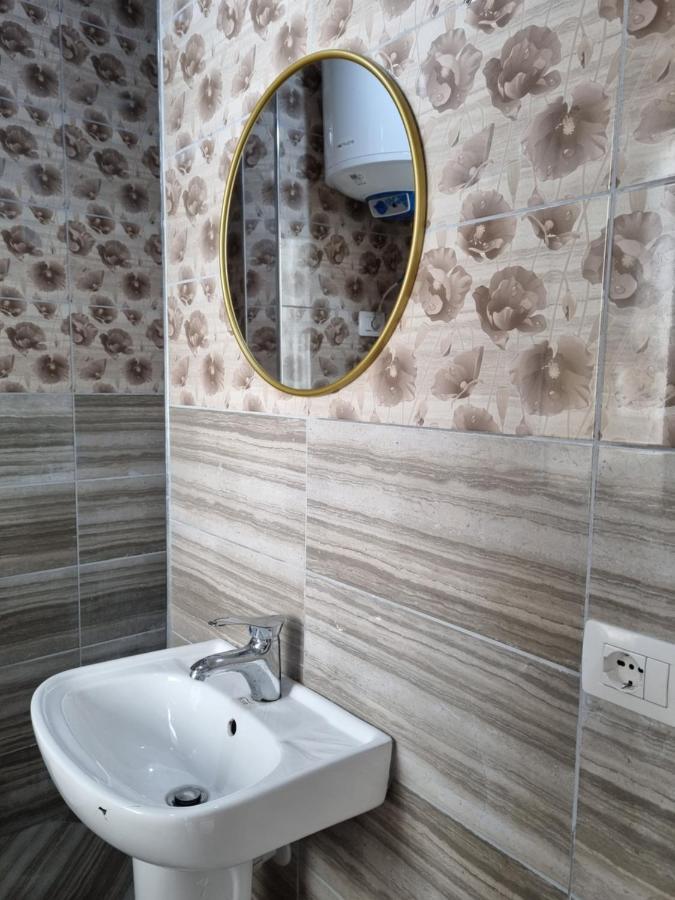 New Modern Studio In Central Tirana Appartement Buitenkant foto